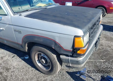 1990 Ford Ranger z USA, uszkodzony, nr VIN 1FTCR10T3LPB34273